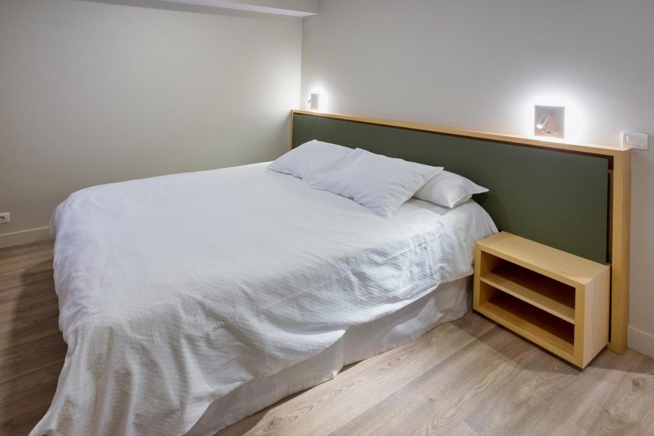 Apartamentos Barcella Tapia ตาเปีย เด กาซาเรียโก ภายนอก รูปภาพ